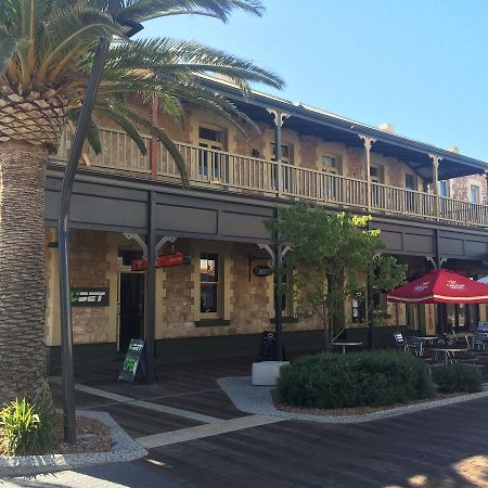 Grosvenor Hotel Victor Harbor Eksteriør billede